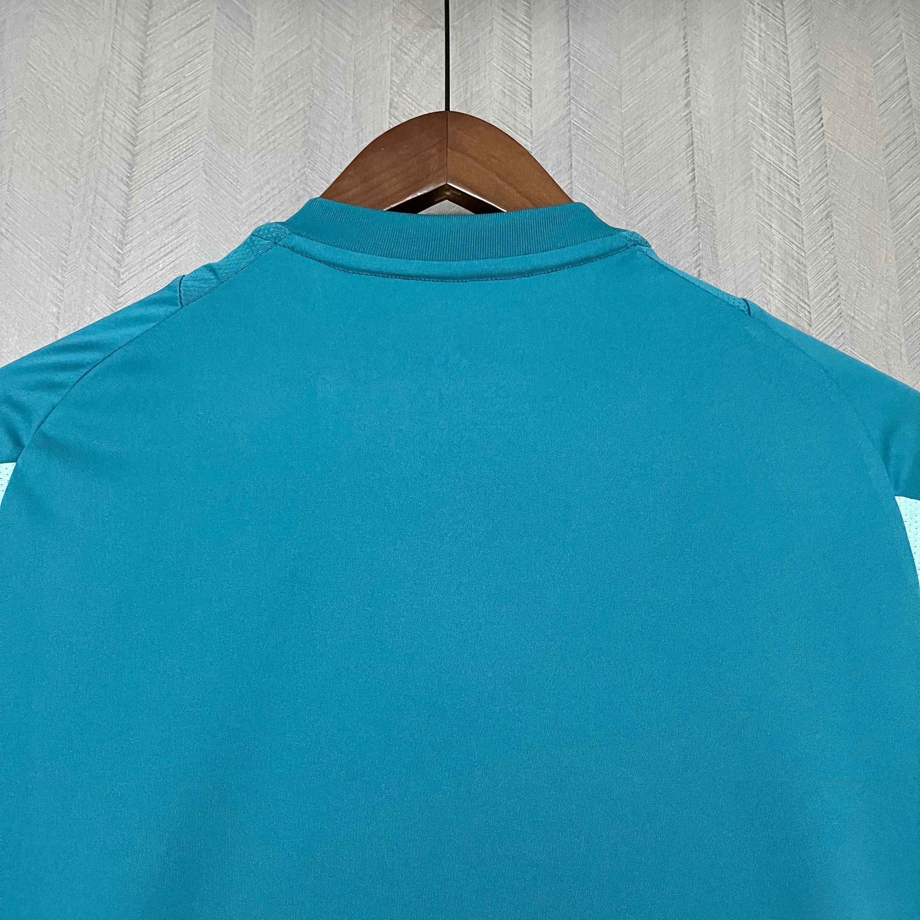Camisa Feminina do Cruzeiro 2025/26 - Treino